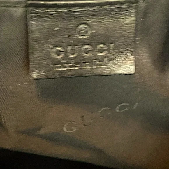 🔥 GUCCI Crossbody 🔥Bamboo 🔥Nylon 2 way cross body bag. 🔥 - Picture 9 of 11